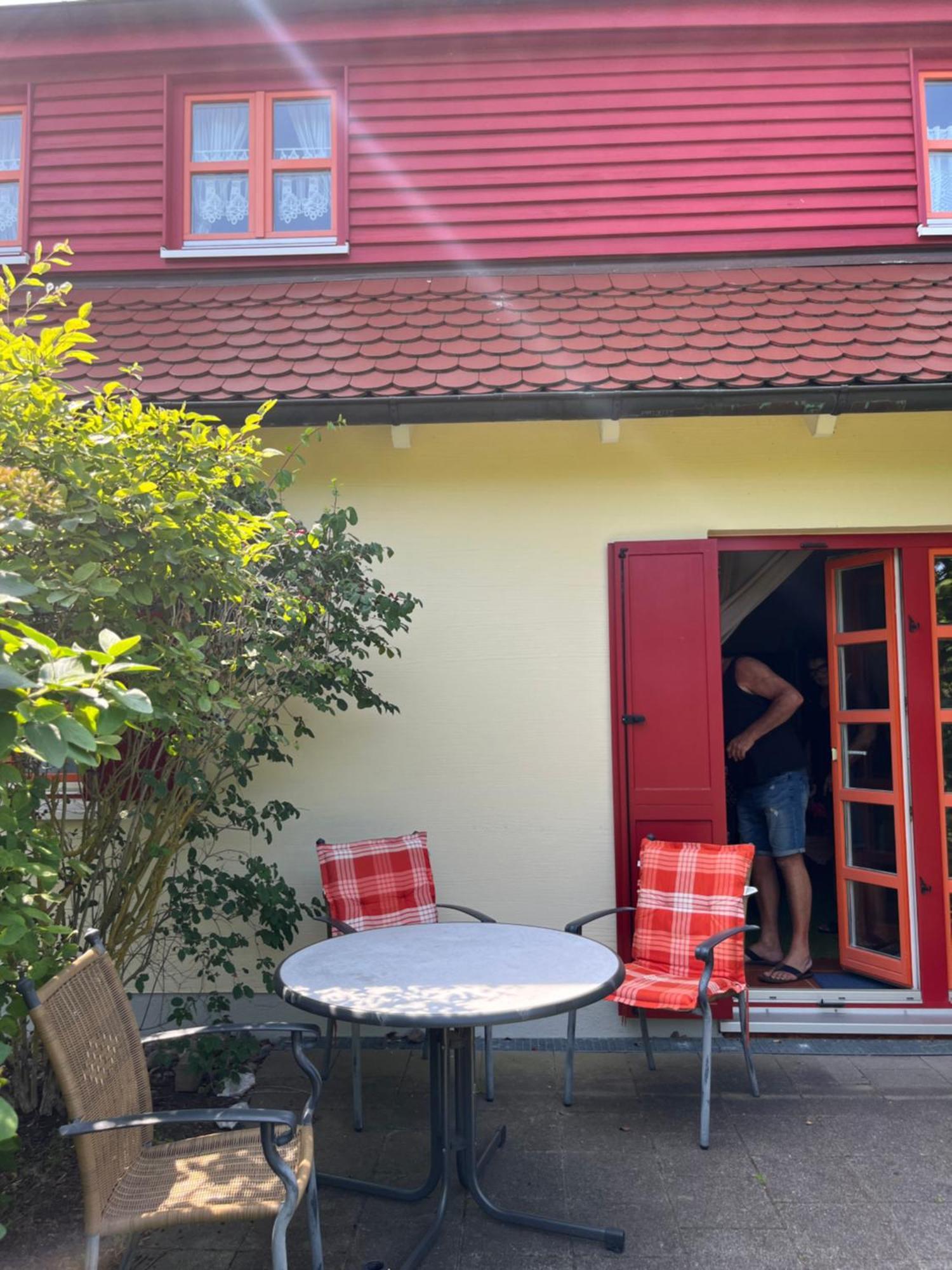 Moewenblick Bakenberg-41 Ferienwohnung Mit Terrasse, Doppelbett, Schlafsofa, Vollstaendige Komfortkueche Dranske Exterior photo